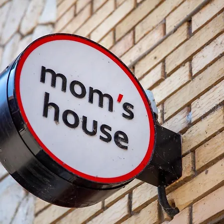 Pensjonat Moms House 3*