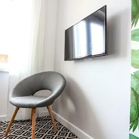 Moms House Πανσιόν 3*