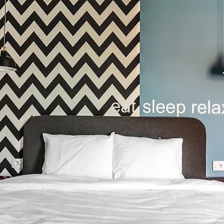 Moms House Pensjonat 3*