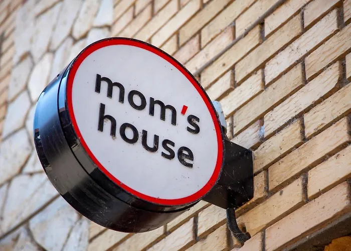 Pensjonat Moms House 3*