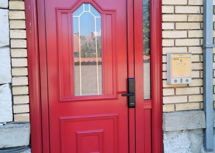 Moms House Pensjonat 3*