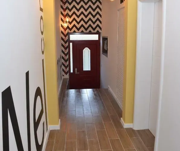 Moms House Pensjonat 3*